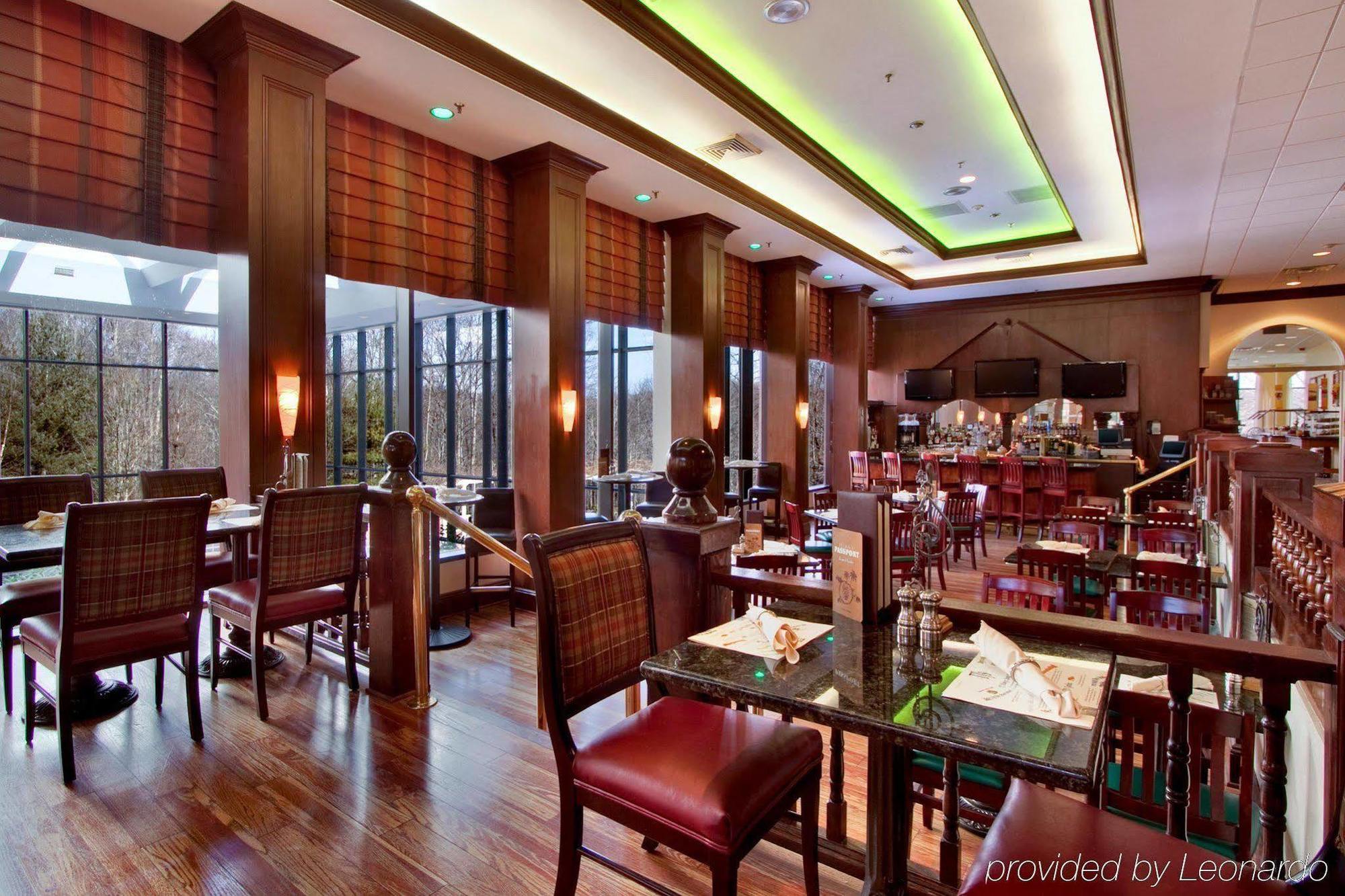 Doubletree By Hilton Шарлотсвил Ресторант снимка